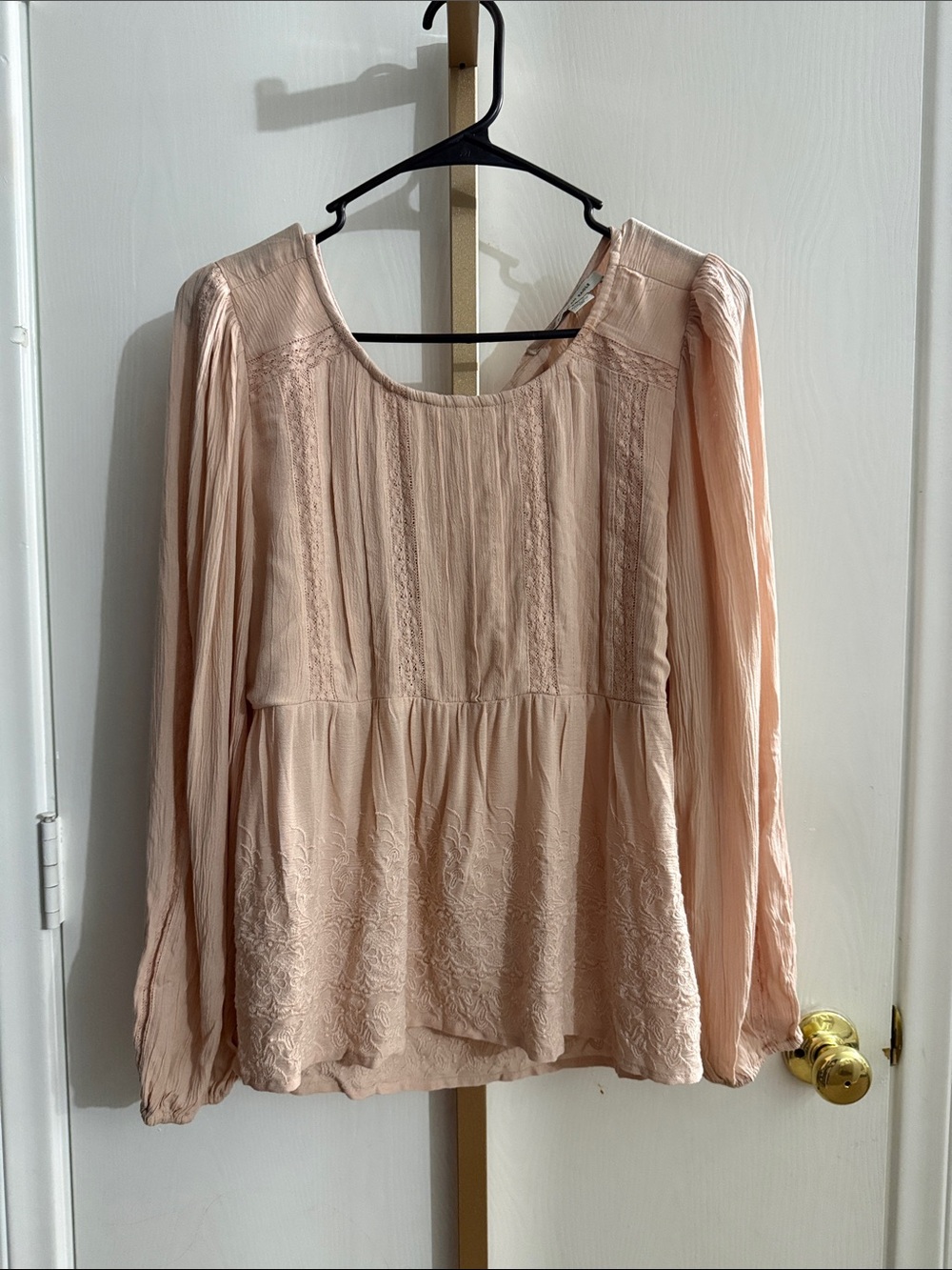 American Eagle Outfitters Blush Peasant Blouse